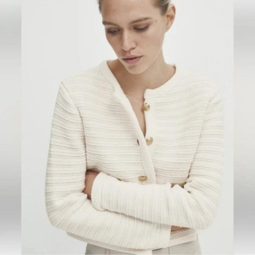 Massimo Dutti Textured knit cardigan with gold buttons in Ecru size M